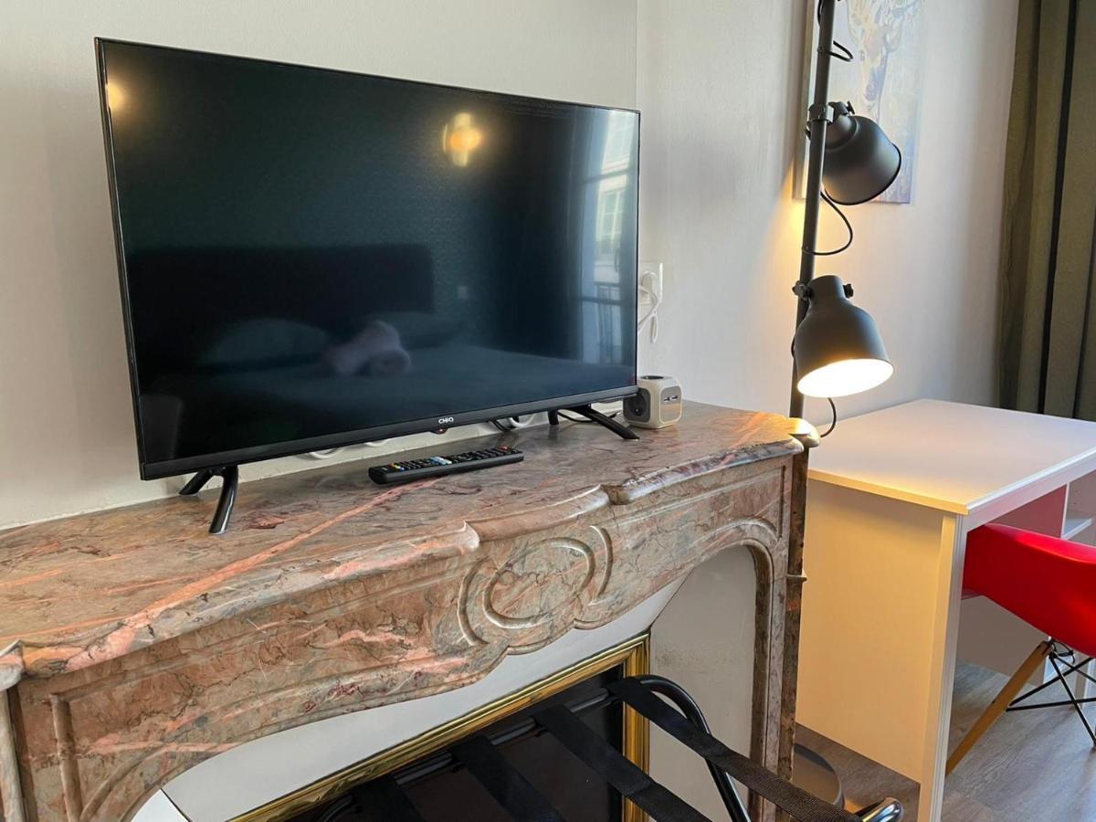 Chaleureux Studio * Neuf * Hypercentre * Wifi * Apartment Orleans Exterior photo